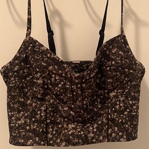 lululemon cropped exercise top size 4